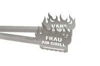 Grillzange Flamme Frau am Grill